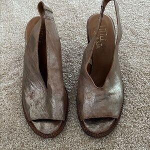 Brand New French "Little La Suite" distressed Gold sandals